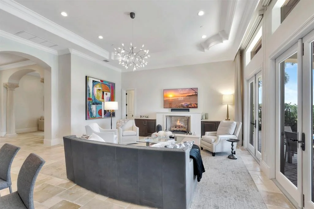 Photo of 4022 S Ocean Boulevard