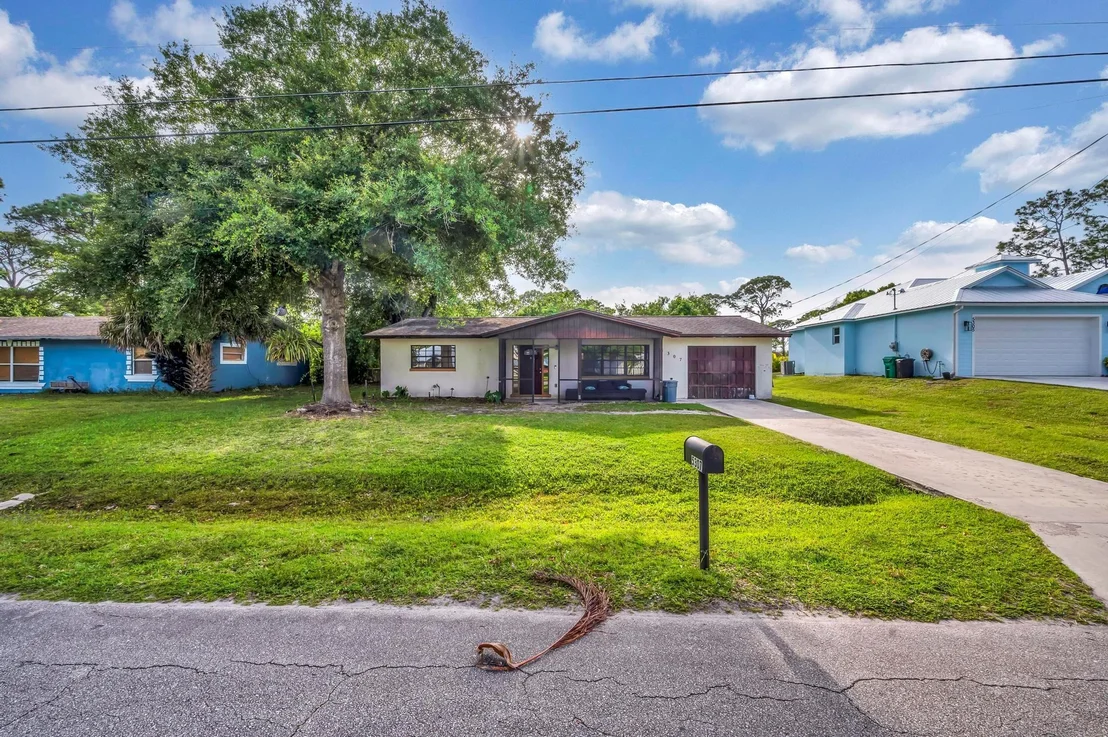 Photo of 5307 Hickory Drive