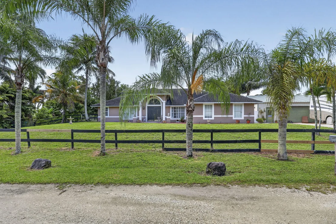 Photo of 10920 Barn Road