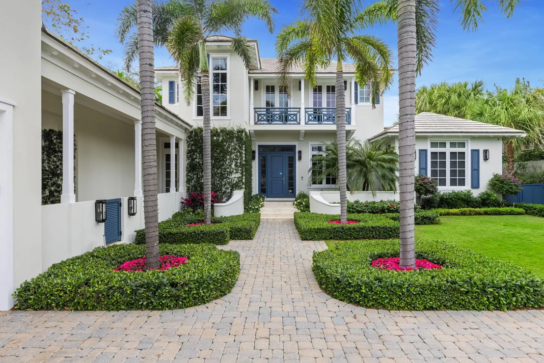 Photo of 1222 N Ocean Boulevard