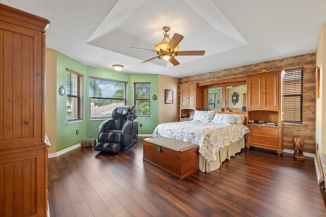 Photo of 6089 Oak Bluff Way