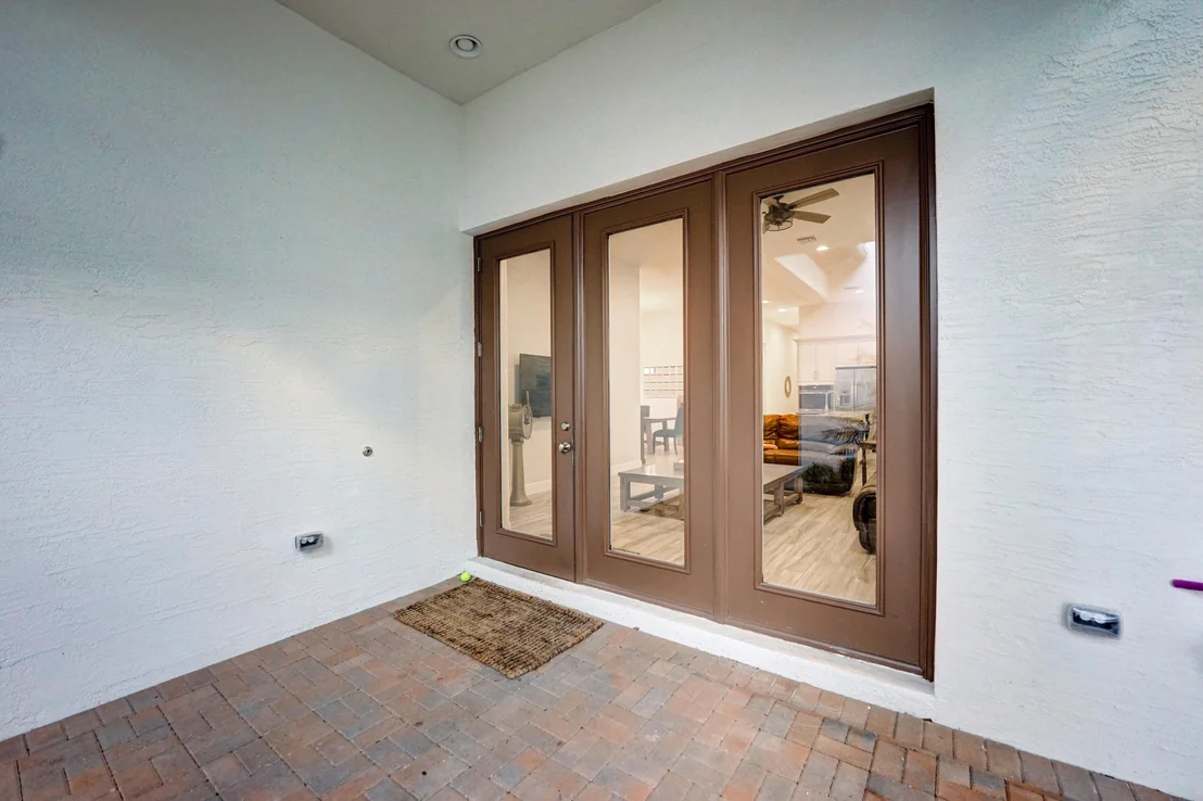 Photo of 7041 Edison Place