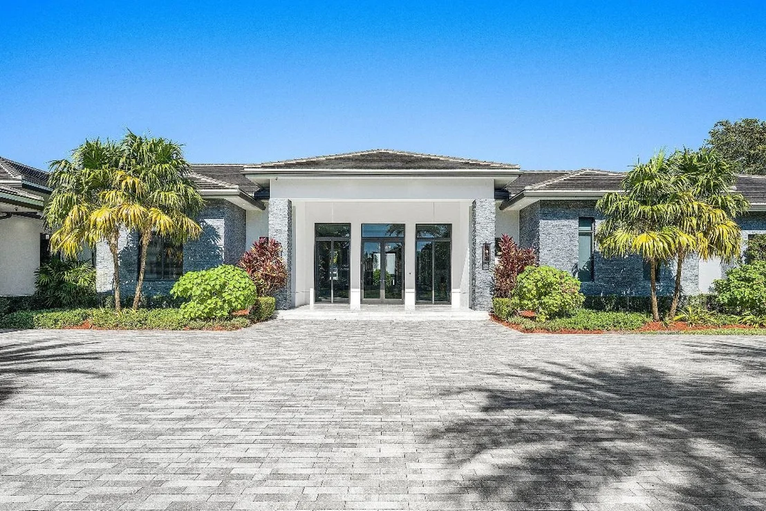 Photo of 6773 Boniello Drive