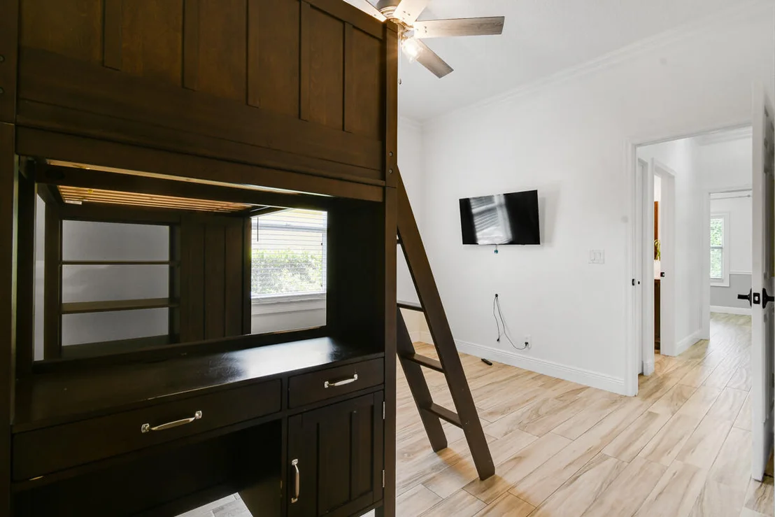 Photo of 1133 Egret Circle S