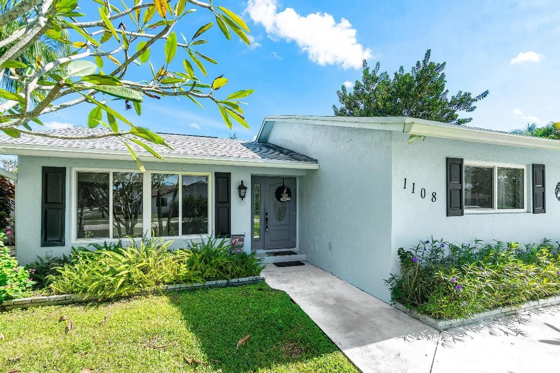 Photo of 1108 Petrel Road