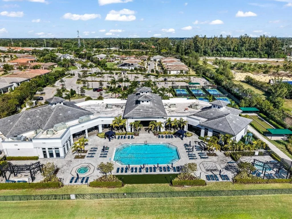 Photo of 7690 Cavern Lane