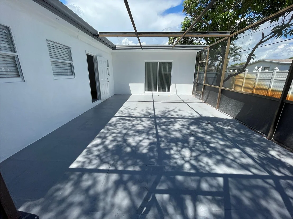 Photo of 7729 Coral Boulevard