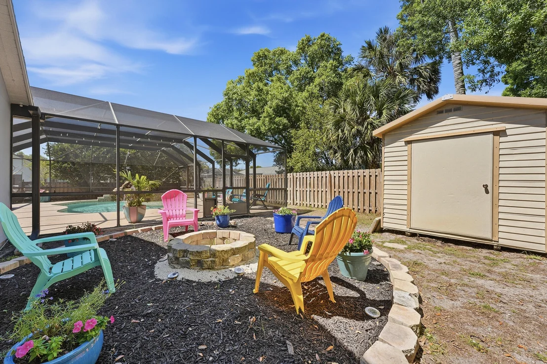 Photo of 15924 Laurel Oak Circle