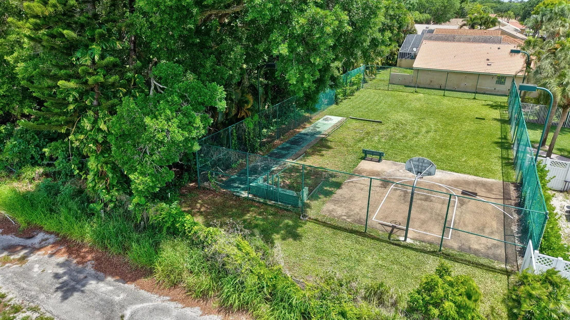 Photo of 5501 Grande Palm Circle