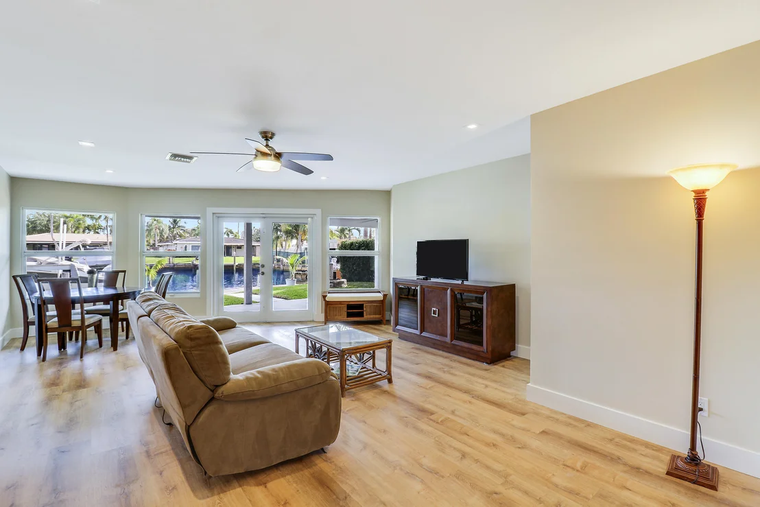 Photo of 430 SE 1st Terrace