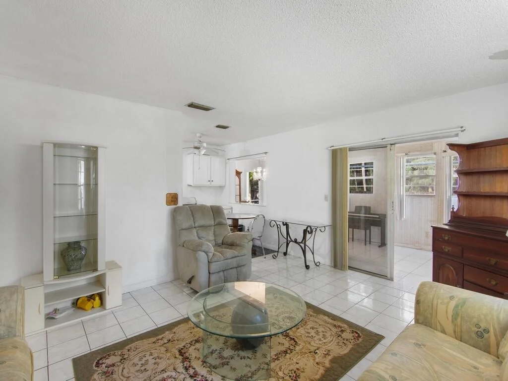 Photo of 415 25th Avenue