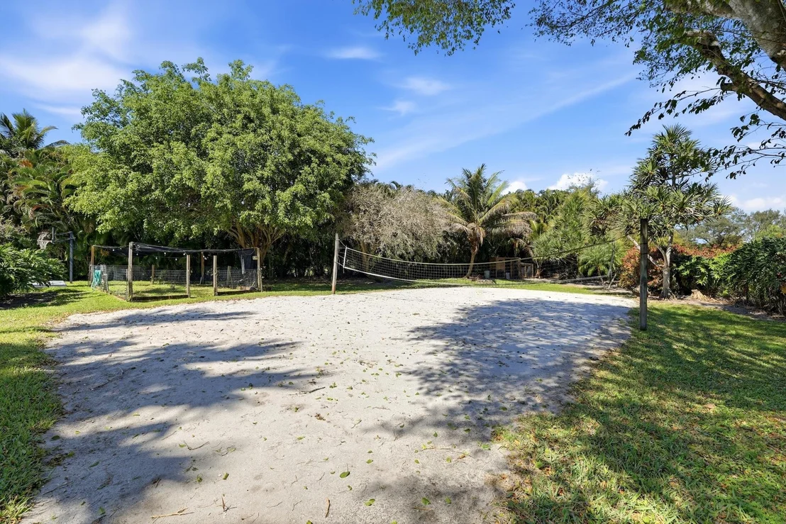 Photo of 8634 Sawpine Road