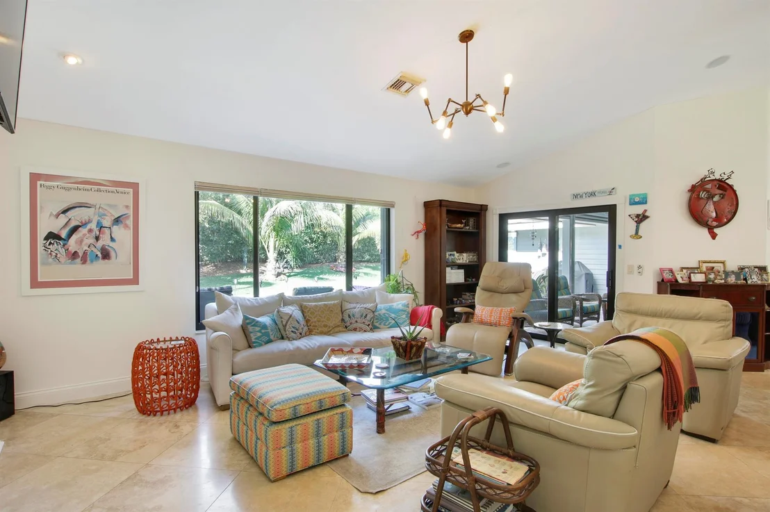 Photo of 18290 SE Ridgeview Drive