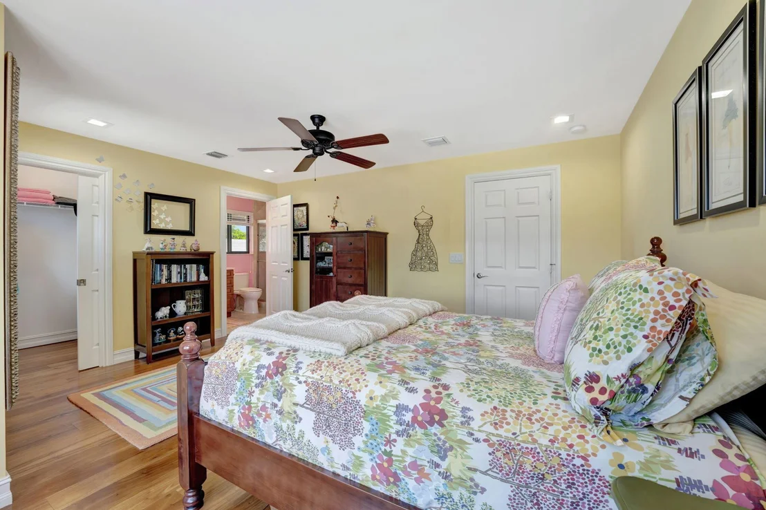 Photo of 3070 Equestrian Drive