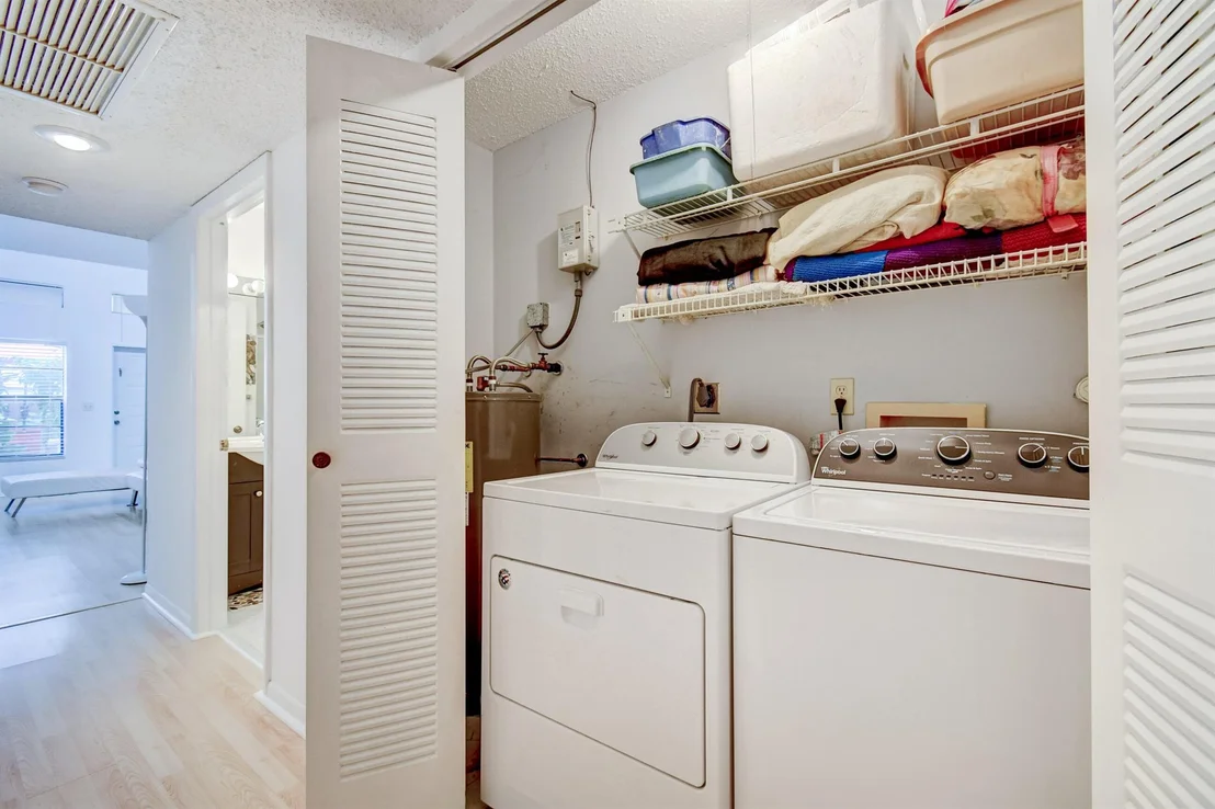 Photo of Unit B at 13947 Nesting Way
