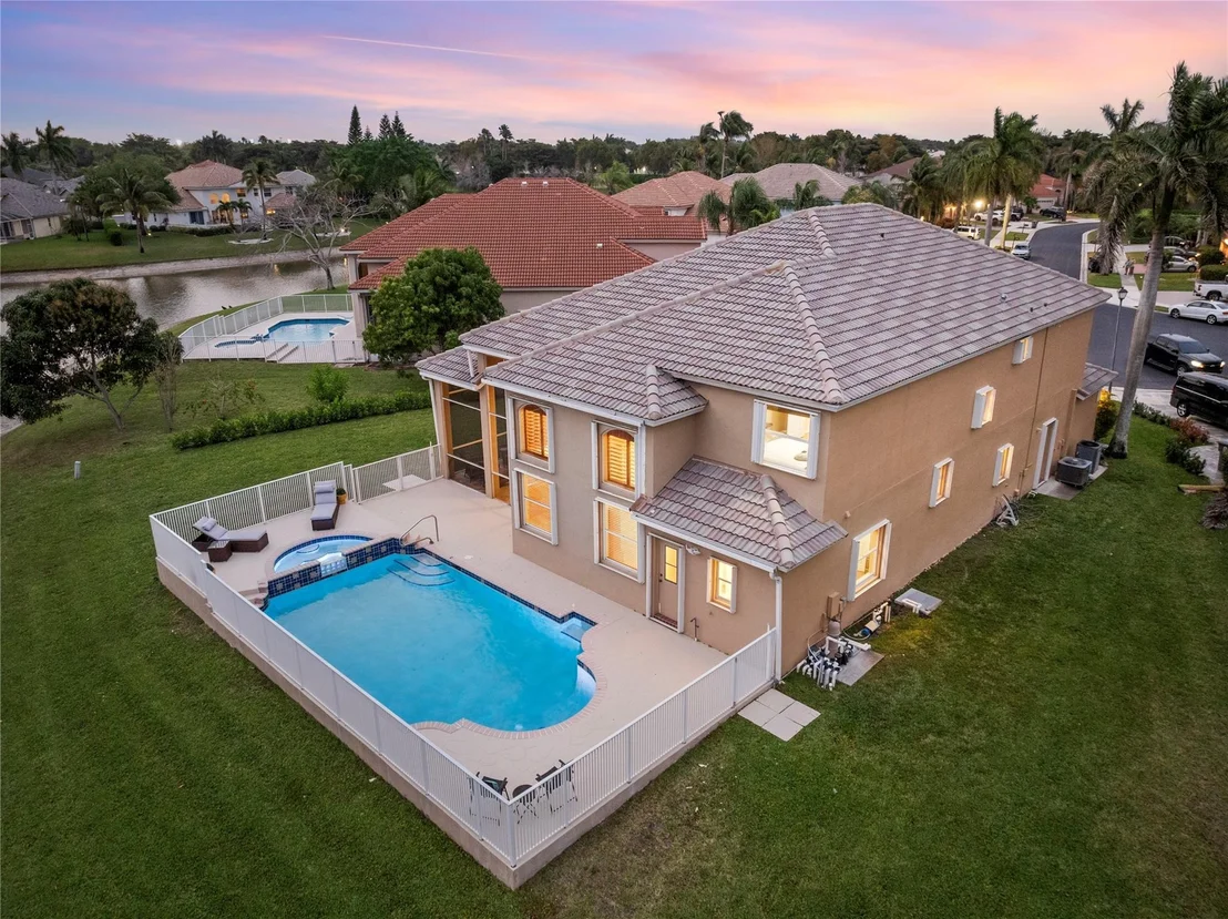 Photo of 12455 Antille Drive
