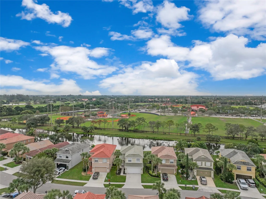 Photo of 6146 Spring Isles Boulevard