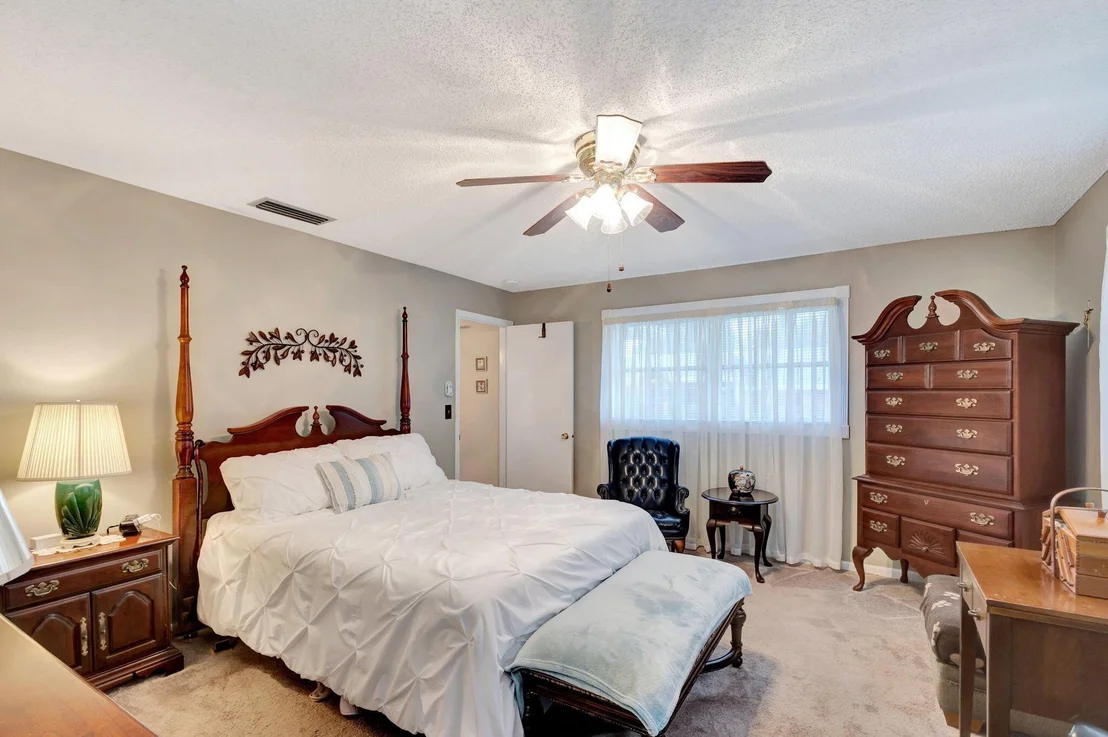 Photo of 86 W Coconut Drive
