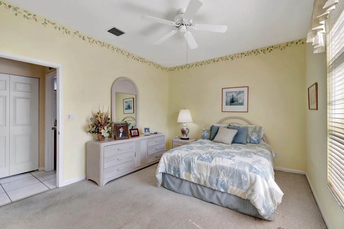 Photo of 5845 Seashell Terrace