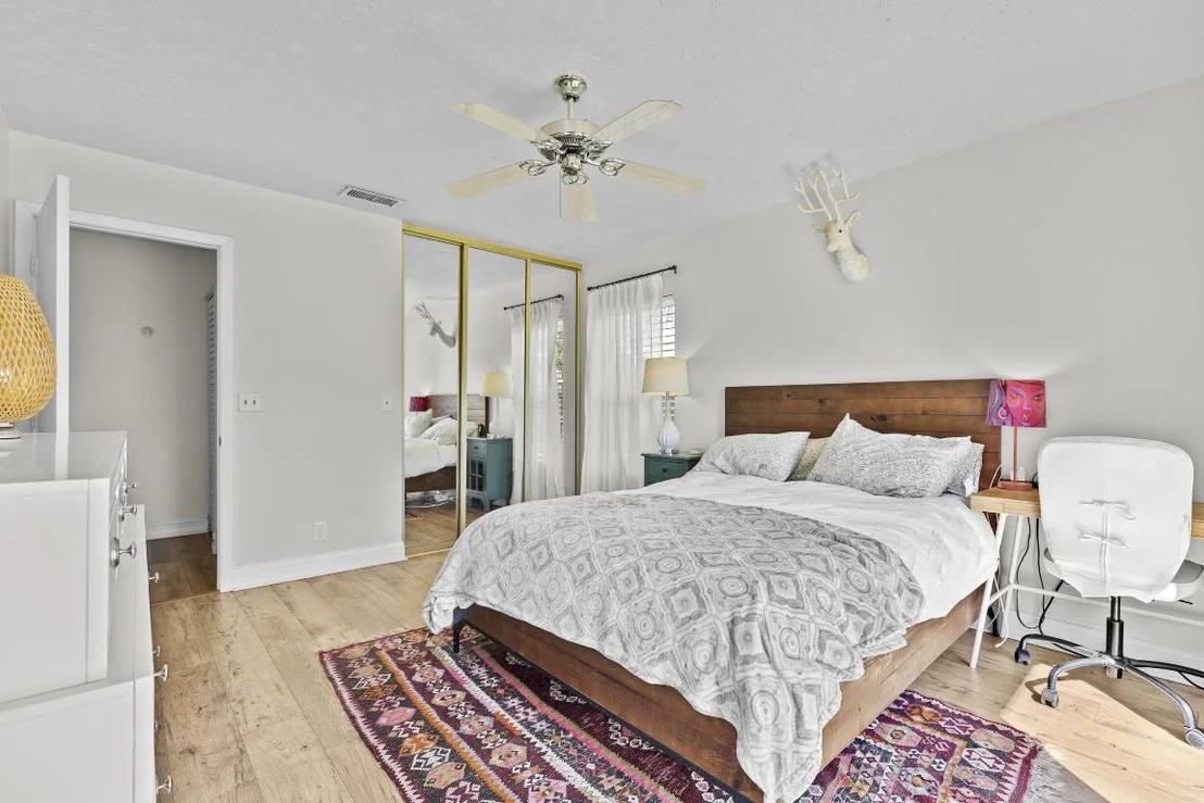 Photo of 836 NW 9th Way