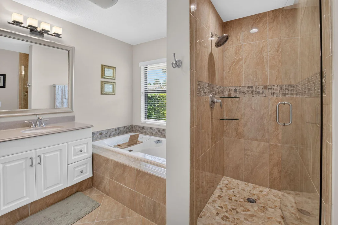 Photo of 6928 Villas Drive W