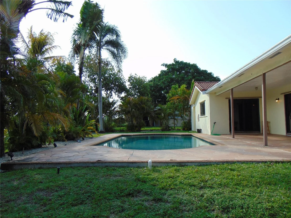 Photo of 595 E River Drive