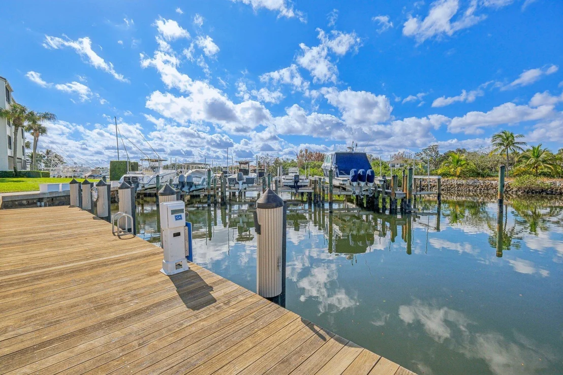 Photo of 22 Grand Bay Circle