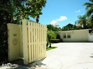 Photo of 102 Birdfish Lane
