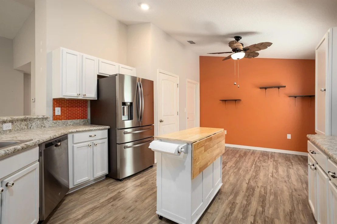 Photo of 348 Sandcrest Circle