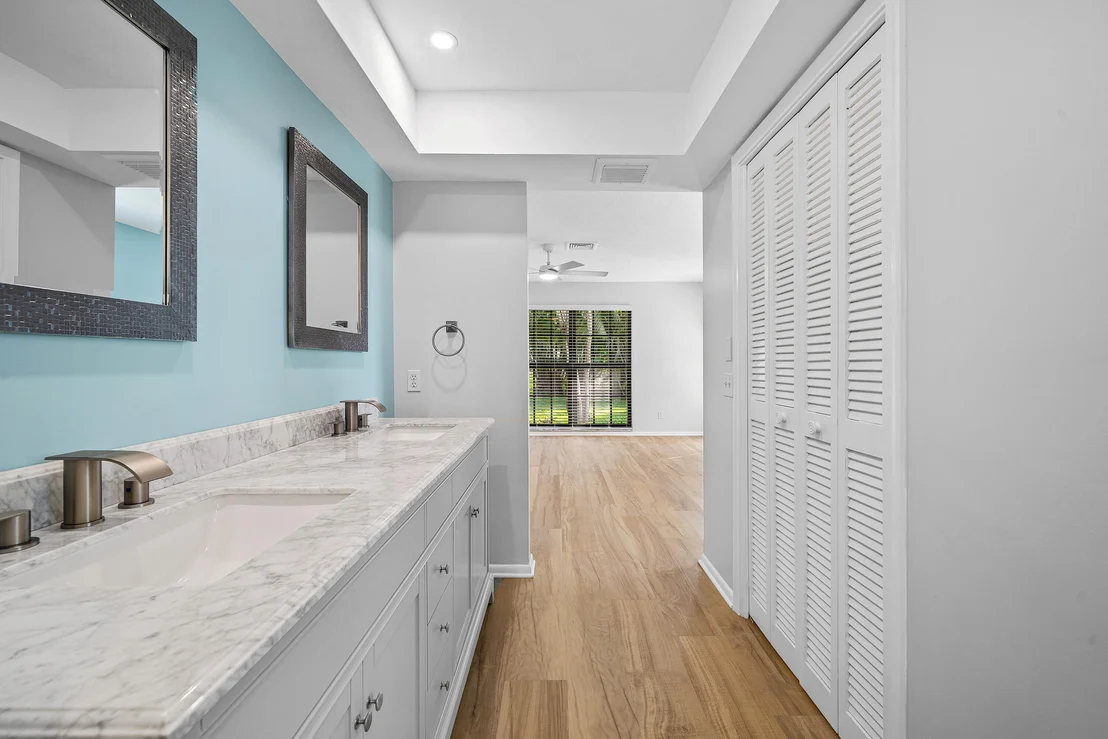 Photo of 433 Pine Villa Drive