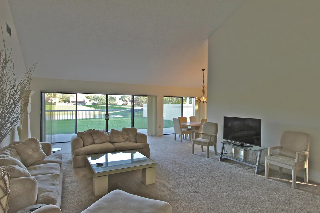 Photo of 221 River Park Drive