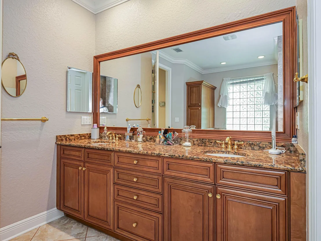 Photo of 5853 Pine Ridge Circle