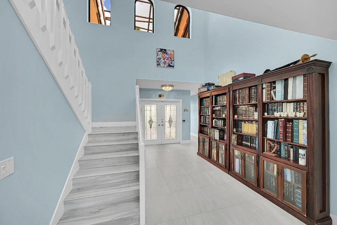Photo of 22573 Esplanada Drive