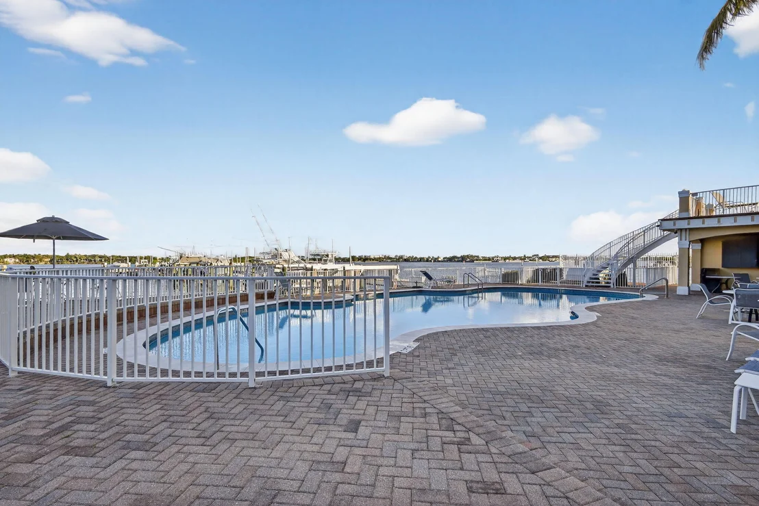 Photo of 115 Harbors Way