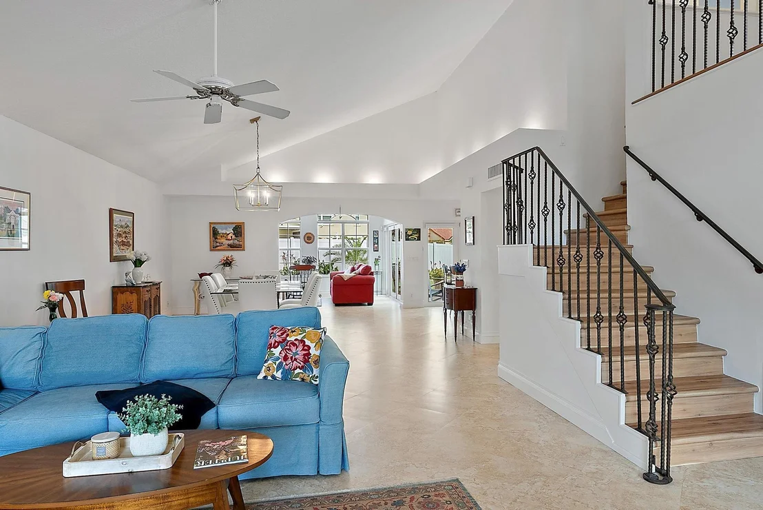 Photo of 149 Stonebriar Boulevard