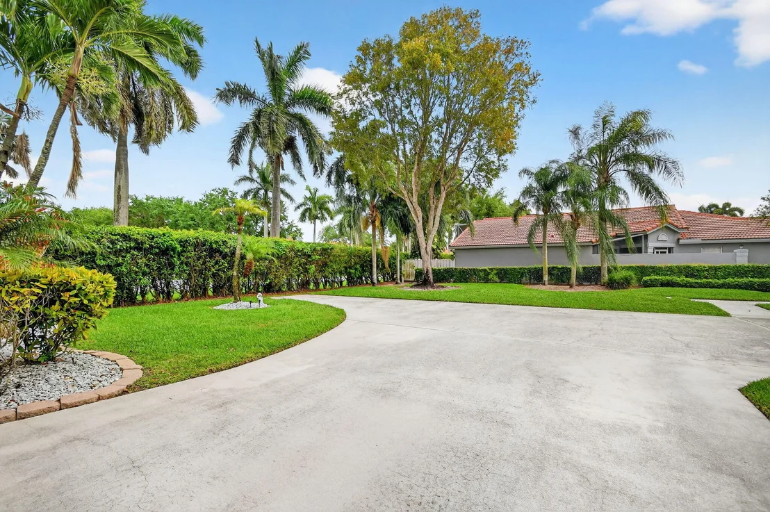Photo of 9718 Harbour Lake Circle