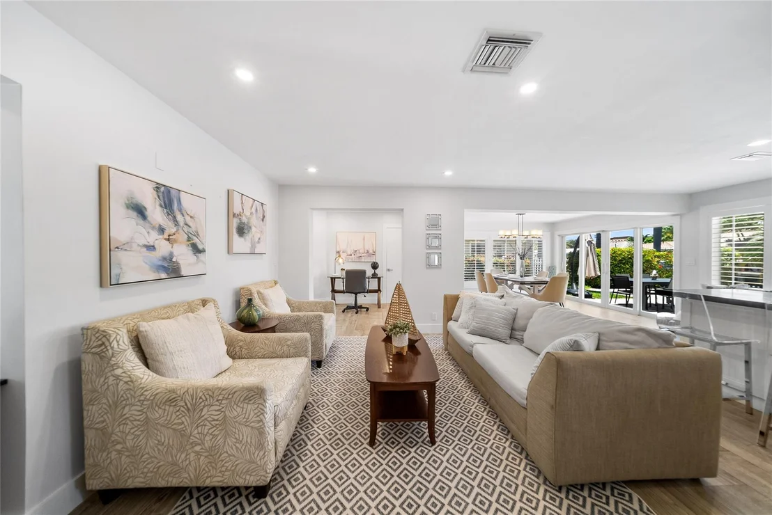 Photo of 331 SE 12th Street
