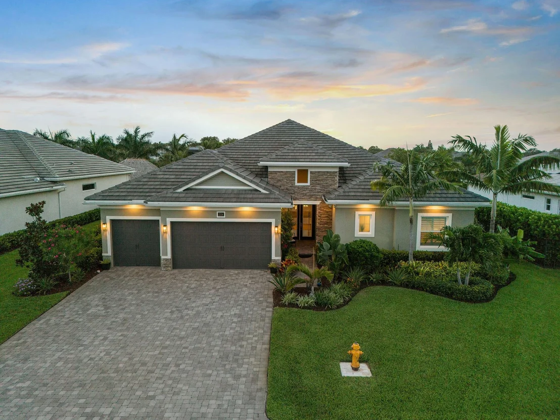 Photo of 2534 NE Evinrude Circle