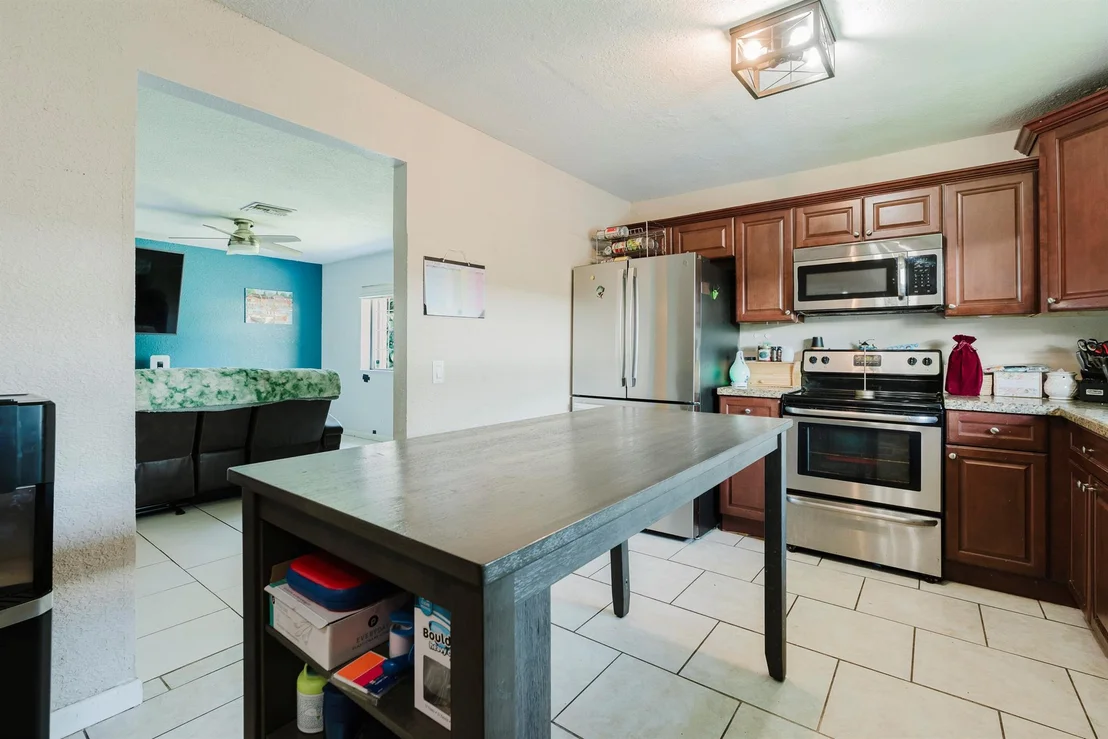 Photo of 7723 4th Terrace