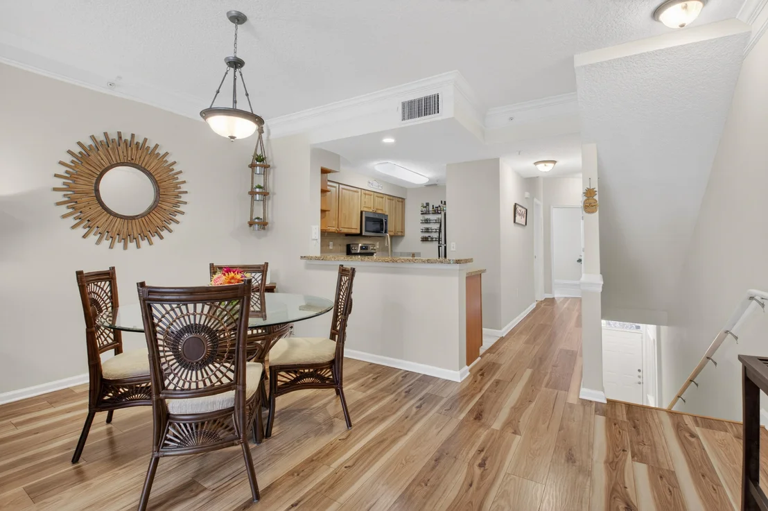 Photo of Unit 607 at 2022 Alta Meadows Lane