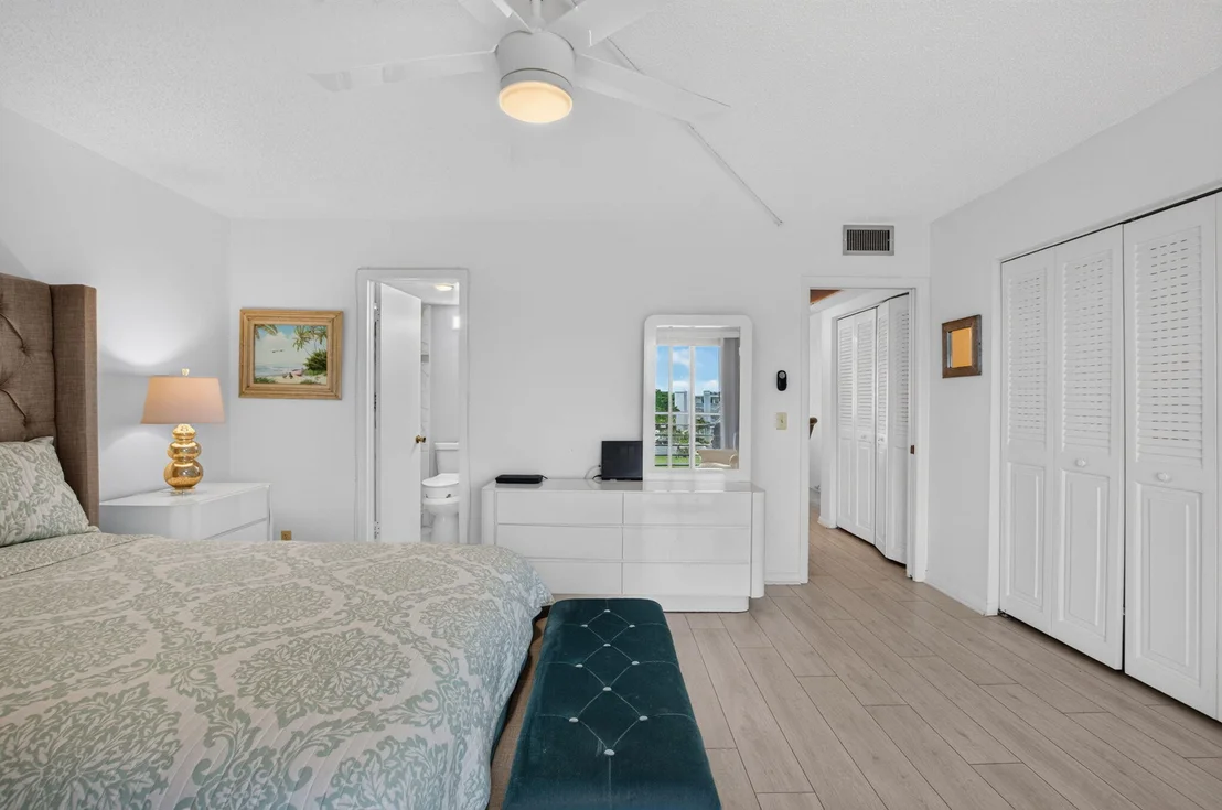 Photo of 4071 CORNWALL D