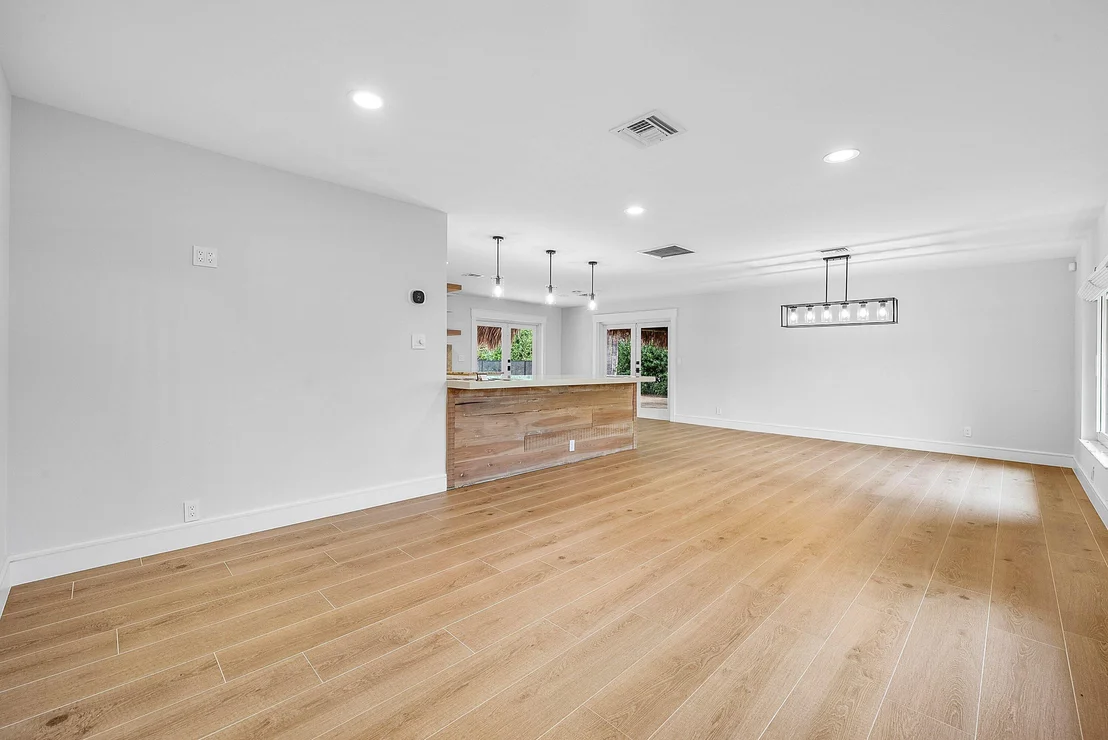 Photo of 10893 Gleneagles Road