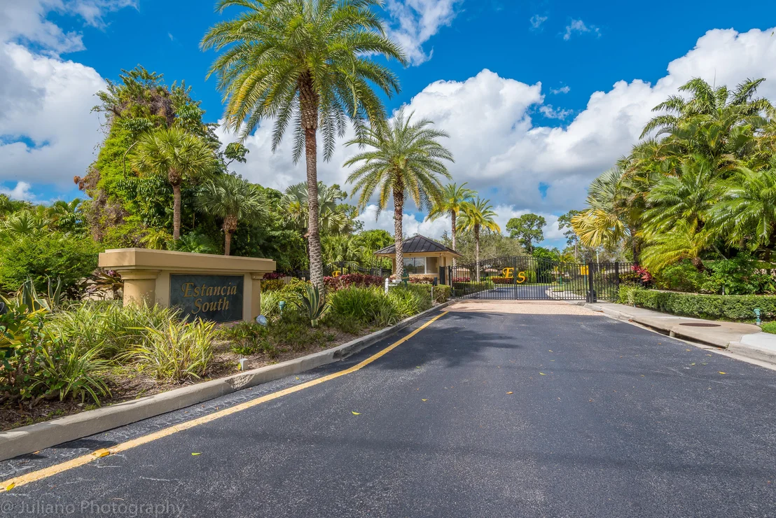 Photo of 6813 Giralda Circle