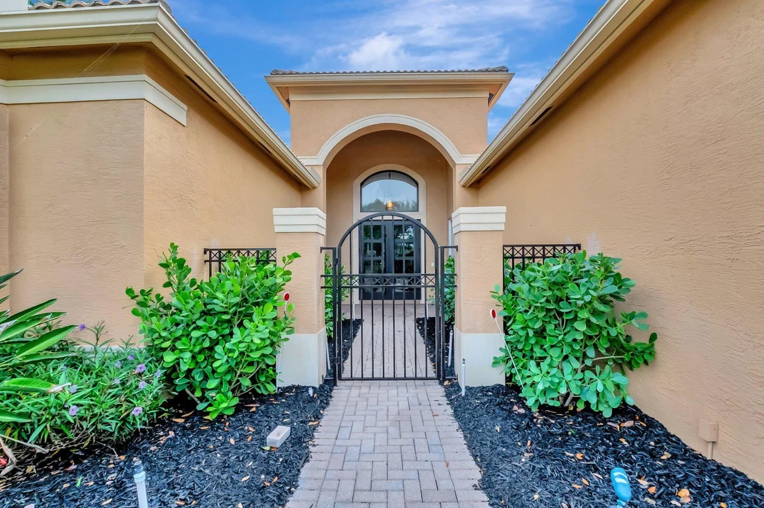 Photo of 7136 Corning Circle