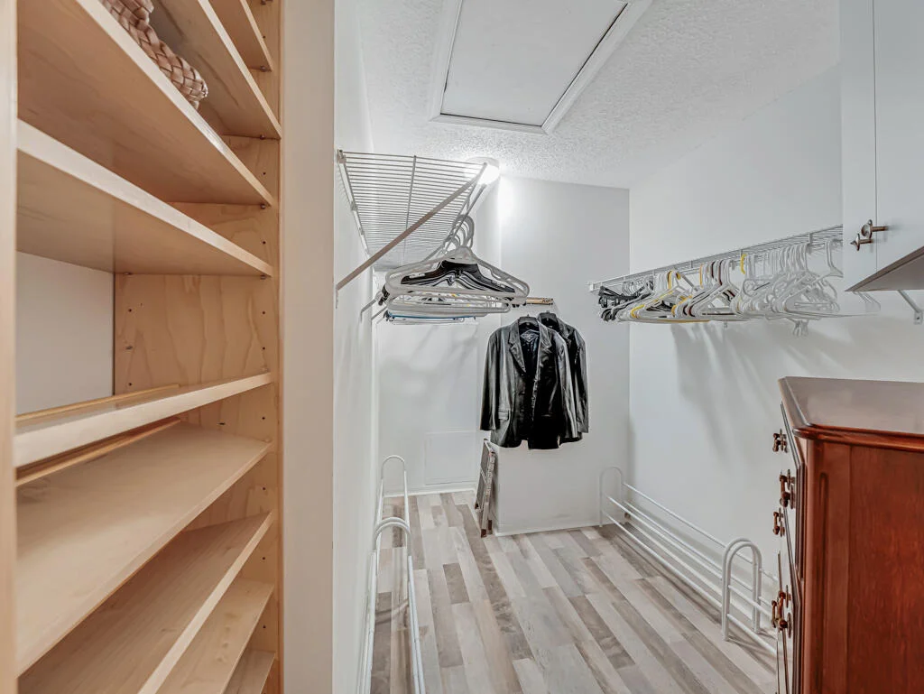 Photo of 8560 Logia Circle
