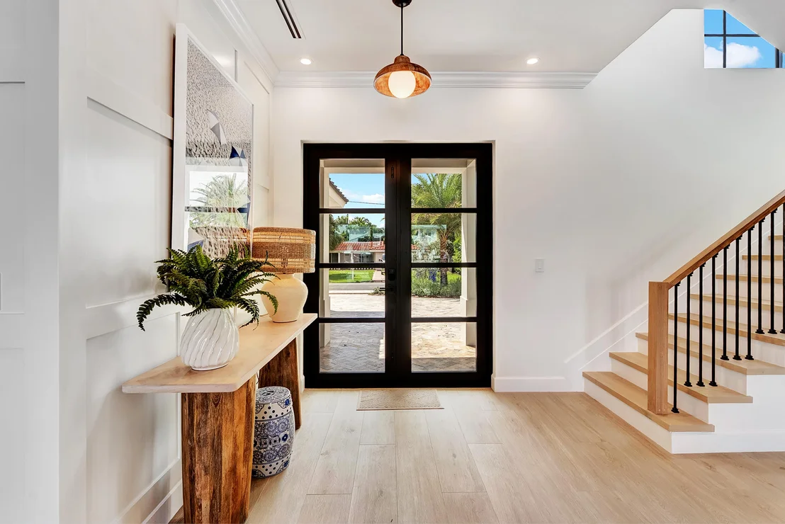 Photo of 3205 Beacon Street