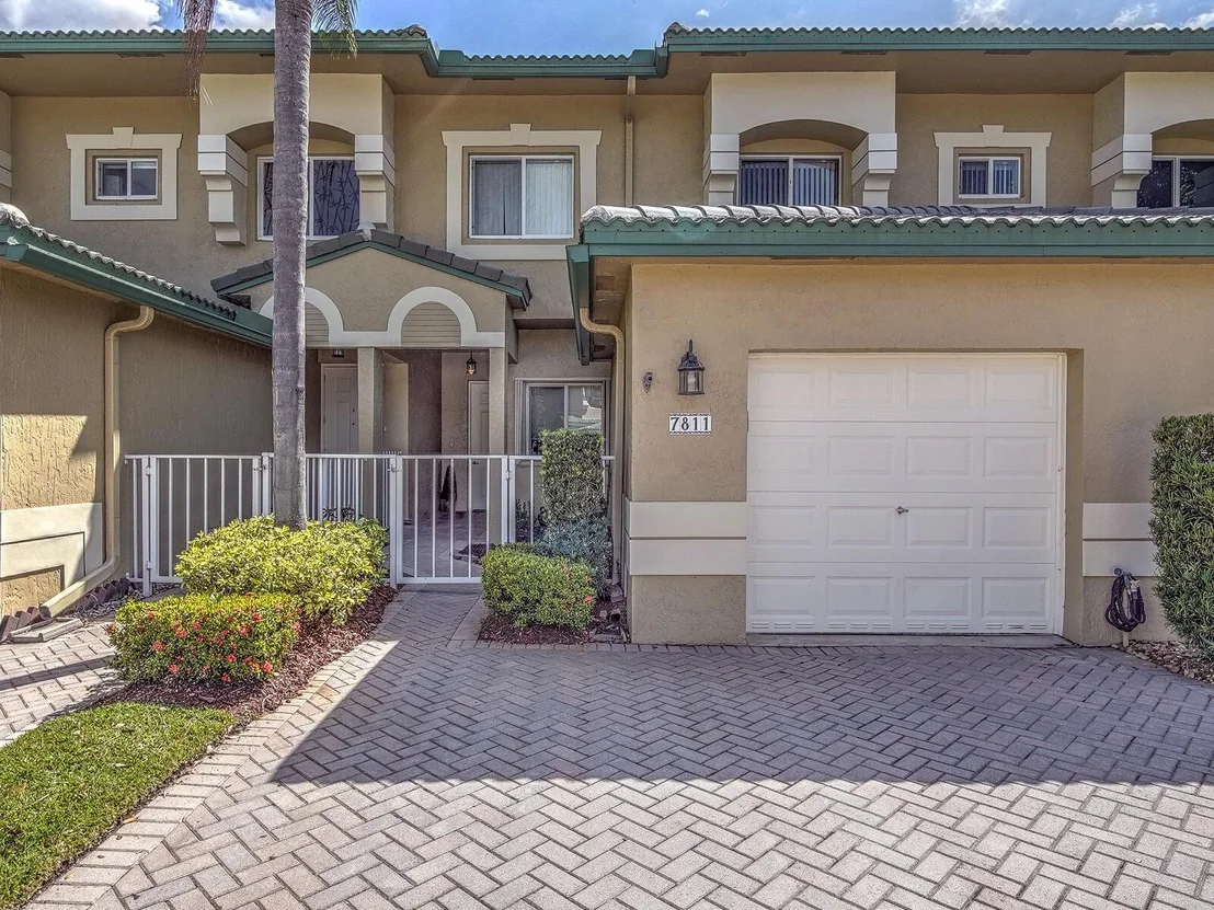 Photo of Unit 103 at 7811 Exeter Boulevard