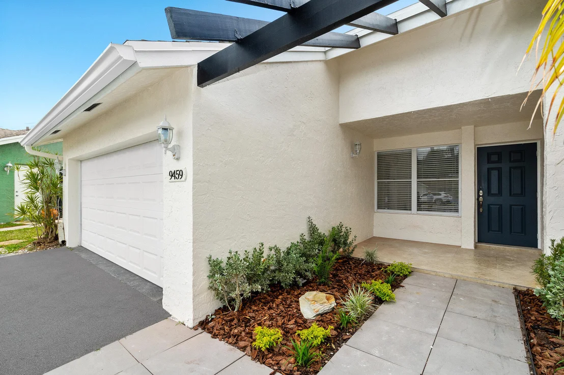 Photo of 9459 Burlington Place