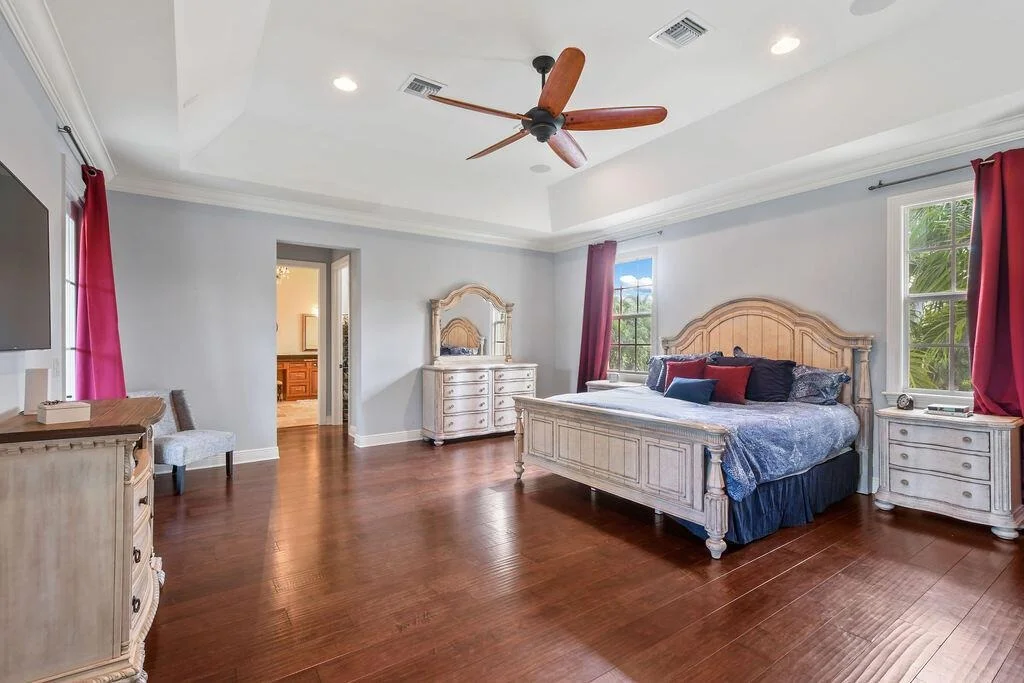 Photo of 3338 Greenway Drive