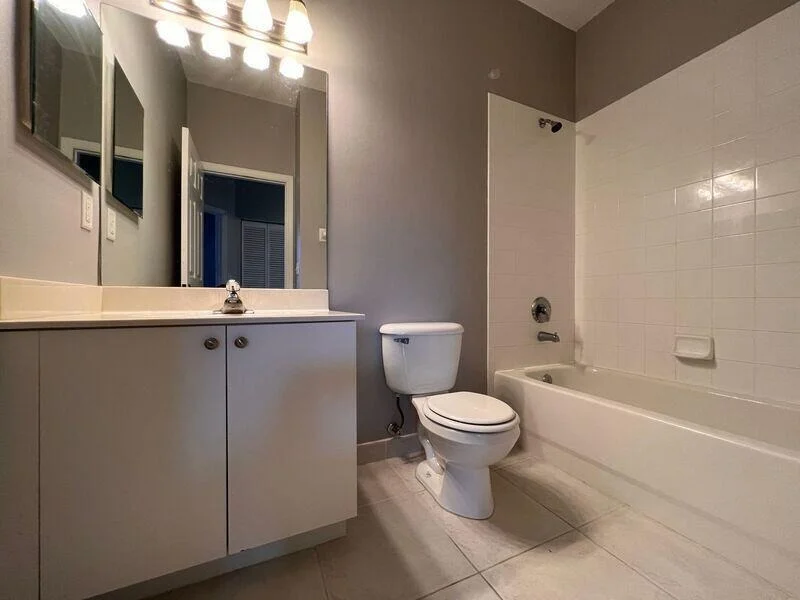 Photo of Unit J at 117 Lighthouse Circle